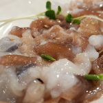 Sannakji jajanan korea gurita hidup.jpeg